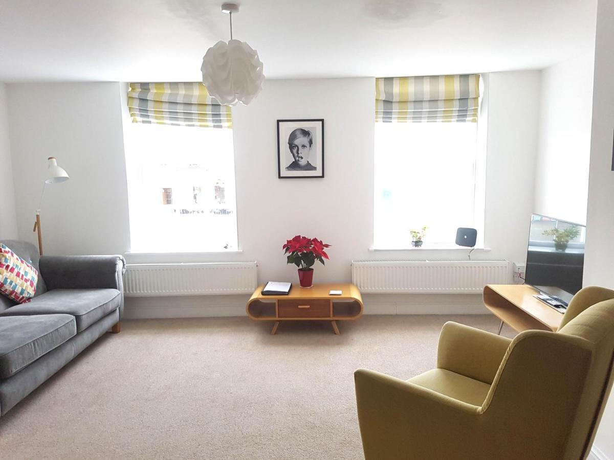 Warwick Market Place Apartment Bagian luar foto
