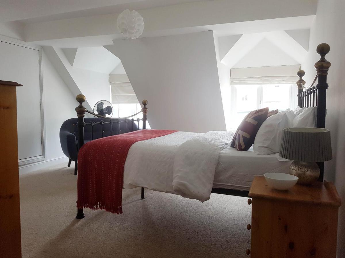 Warwick Market Place Apartment Bagian luar foto