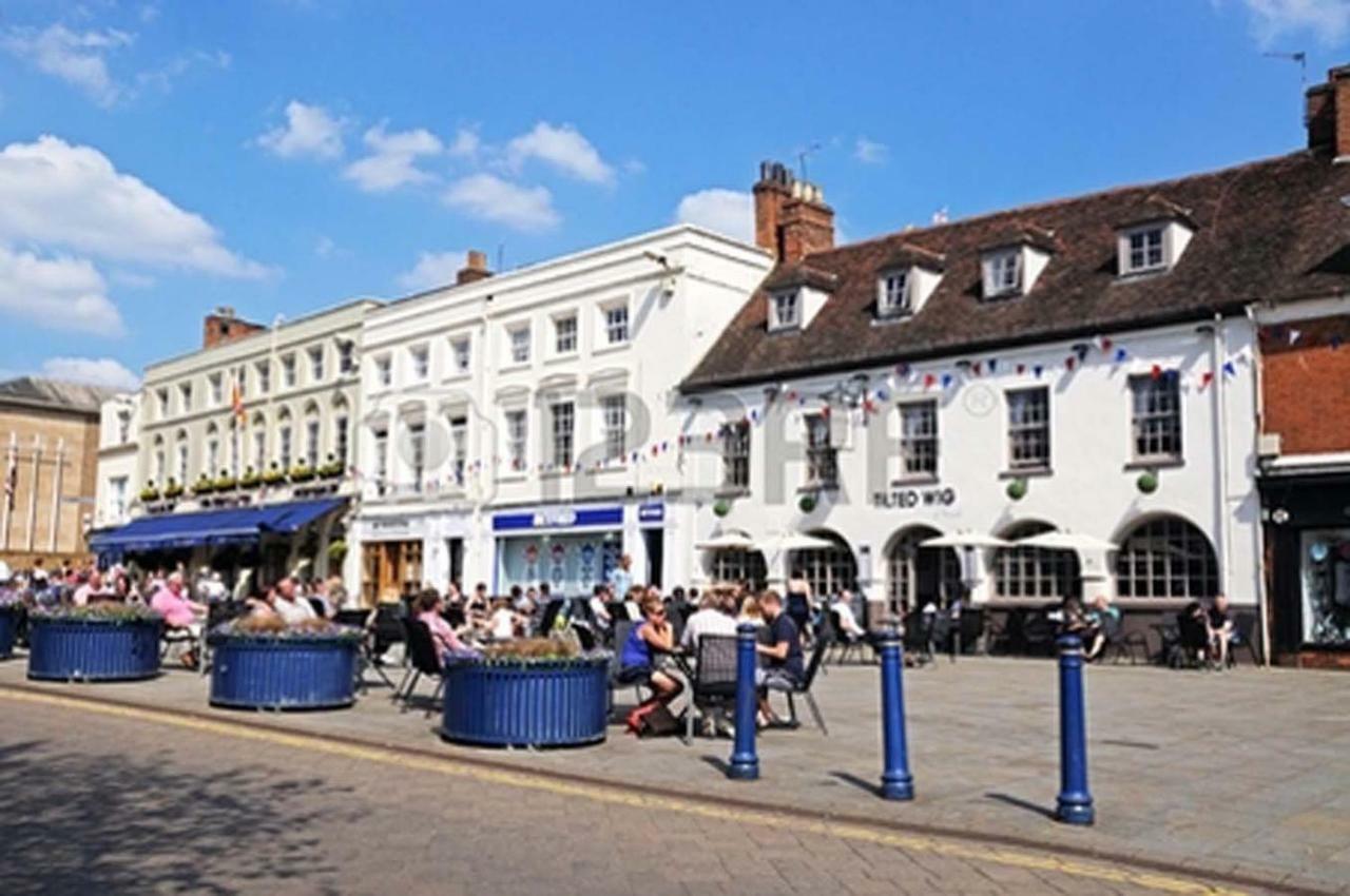 Warwick Market Place Apartment Bagian luar foto